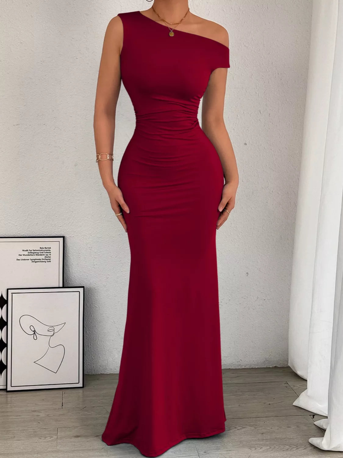 One shoulder ruched dress on model side