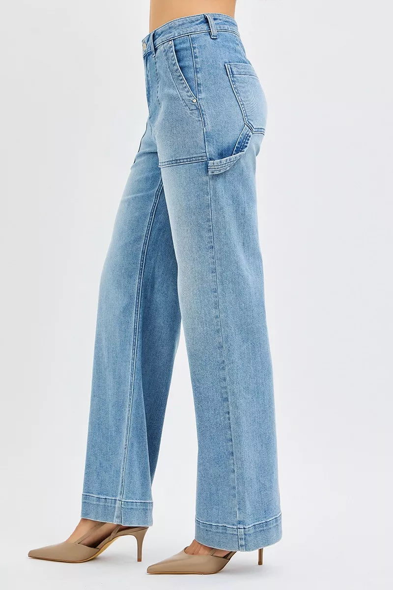Front pocket detail on straight leg denim