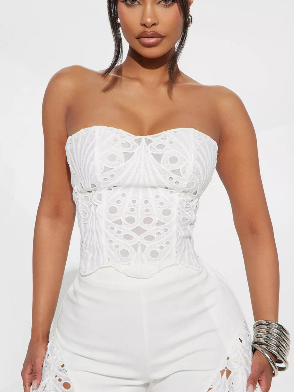 Cutout detailing neckline close up
