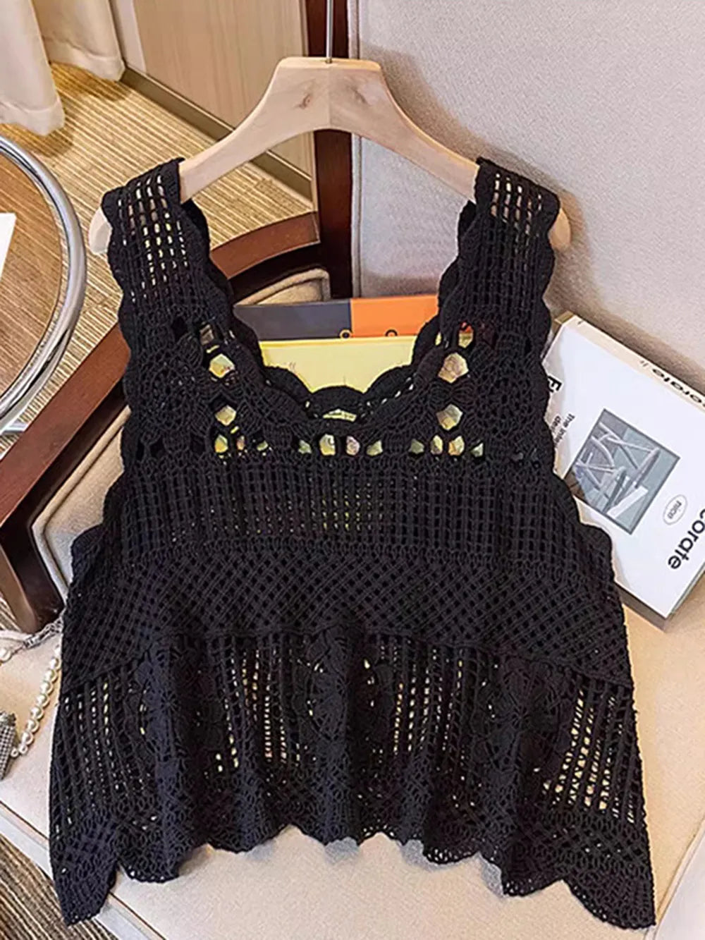 Cotton openwork tank top fabric detail