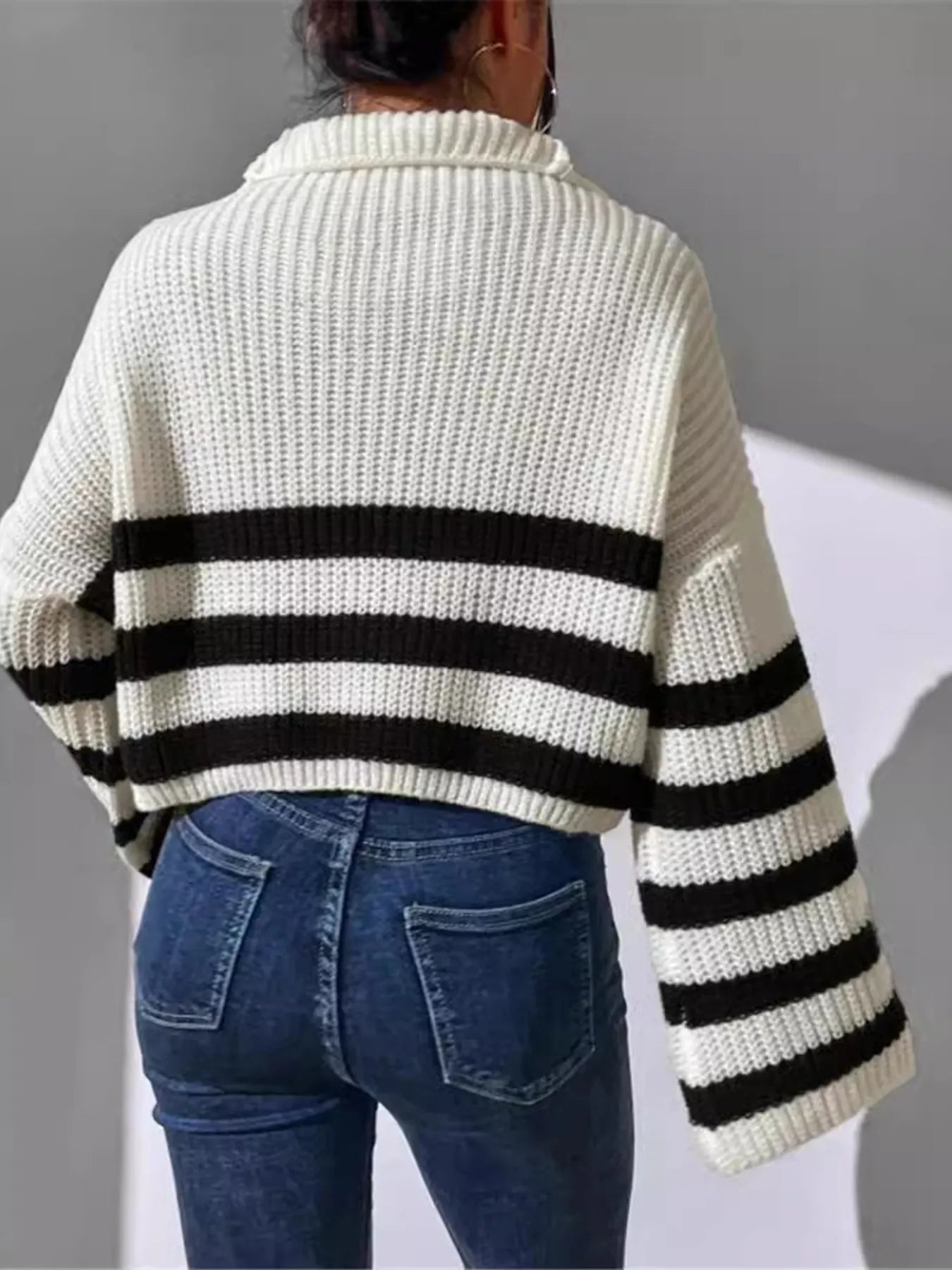 Striped Half Zip Cropped Sweater - Fashorio