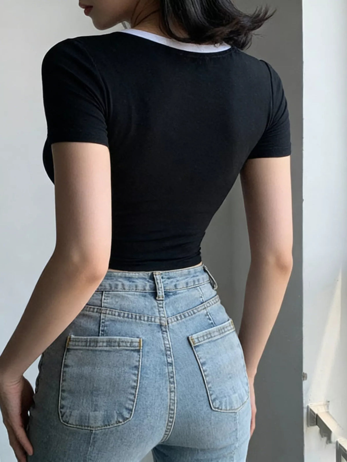 Contrast trim short sleeve crop tee side view