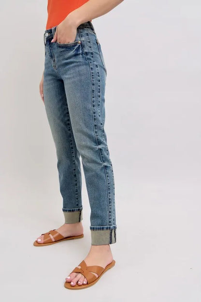 Judy Blue Full Size Mid Rise Vintage Wash Double Roll Cuff Boyfriend Jeans Plus Size - Fashorio
