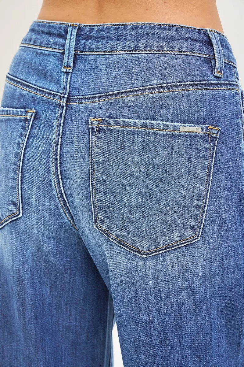 Model wearing RISEN slouchy baggy jeans with pockets styled look