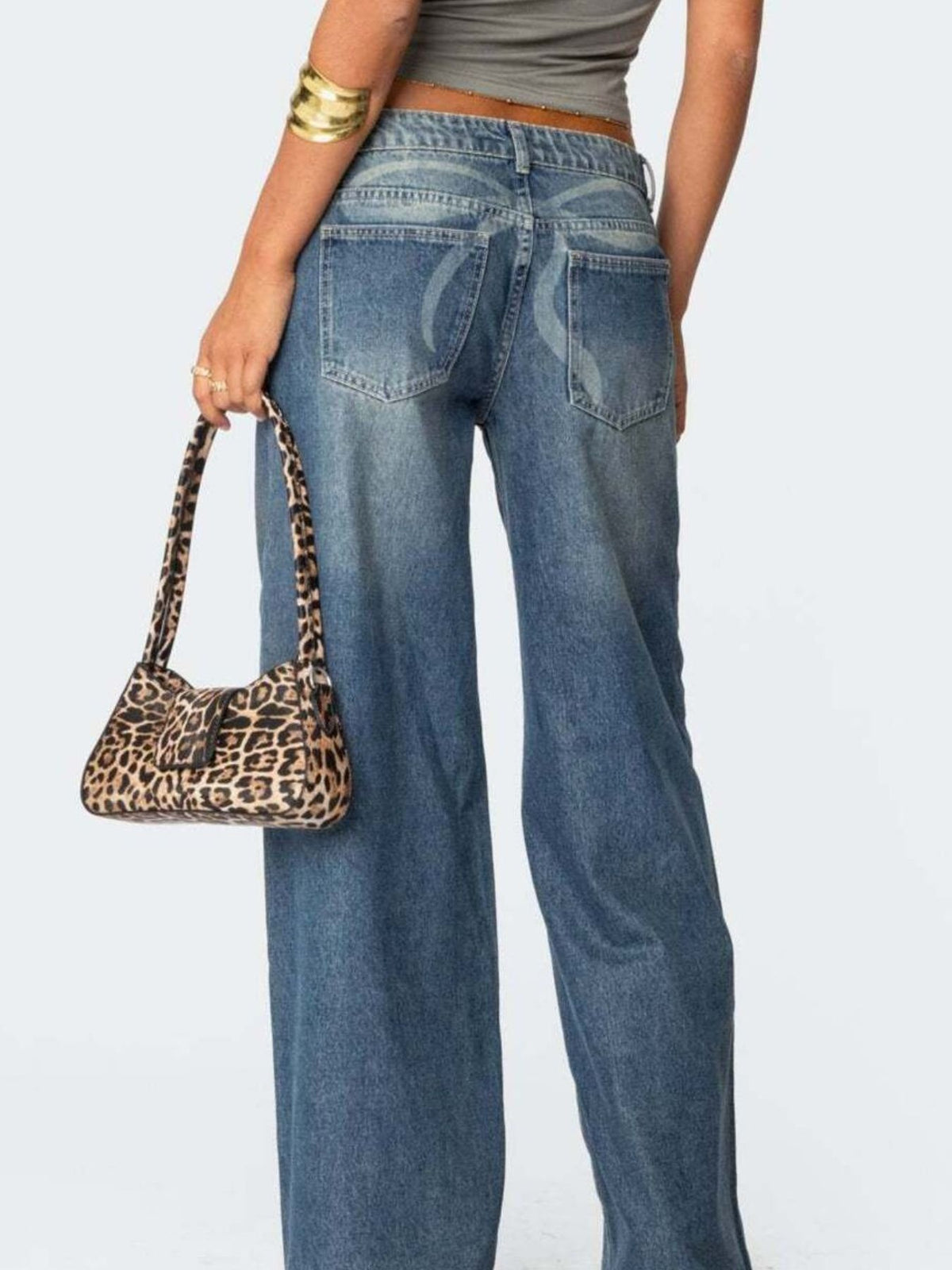 Wide leg jeans in dark vintage wash