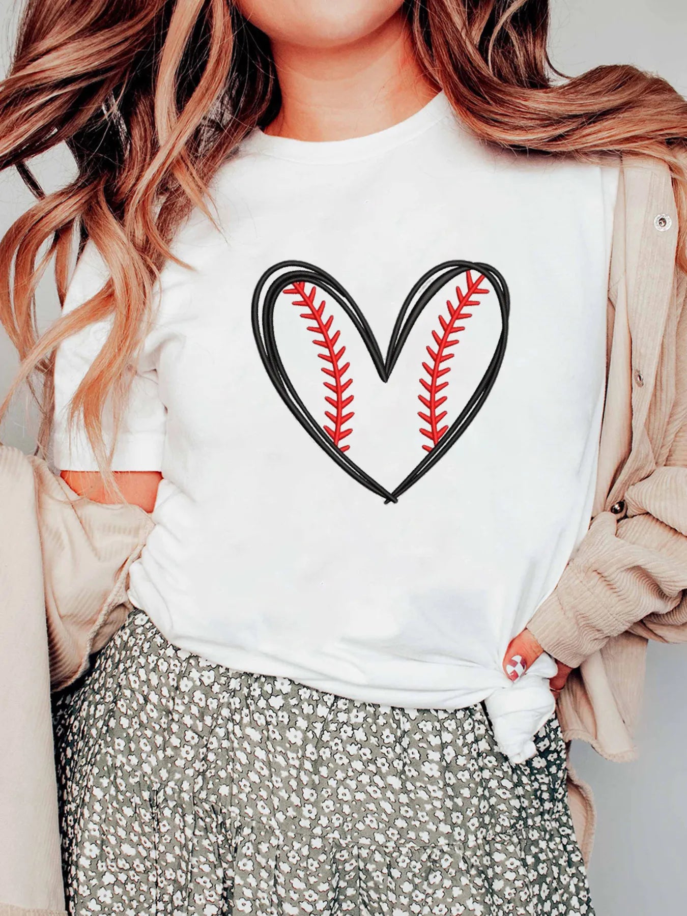 Heart Graphic Short Sleeve T-Shirt - Fashorio