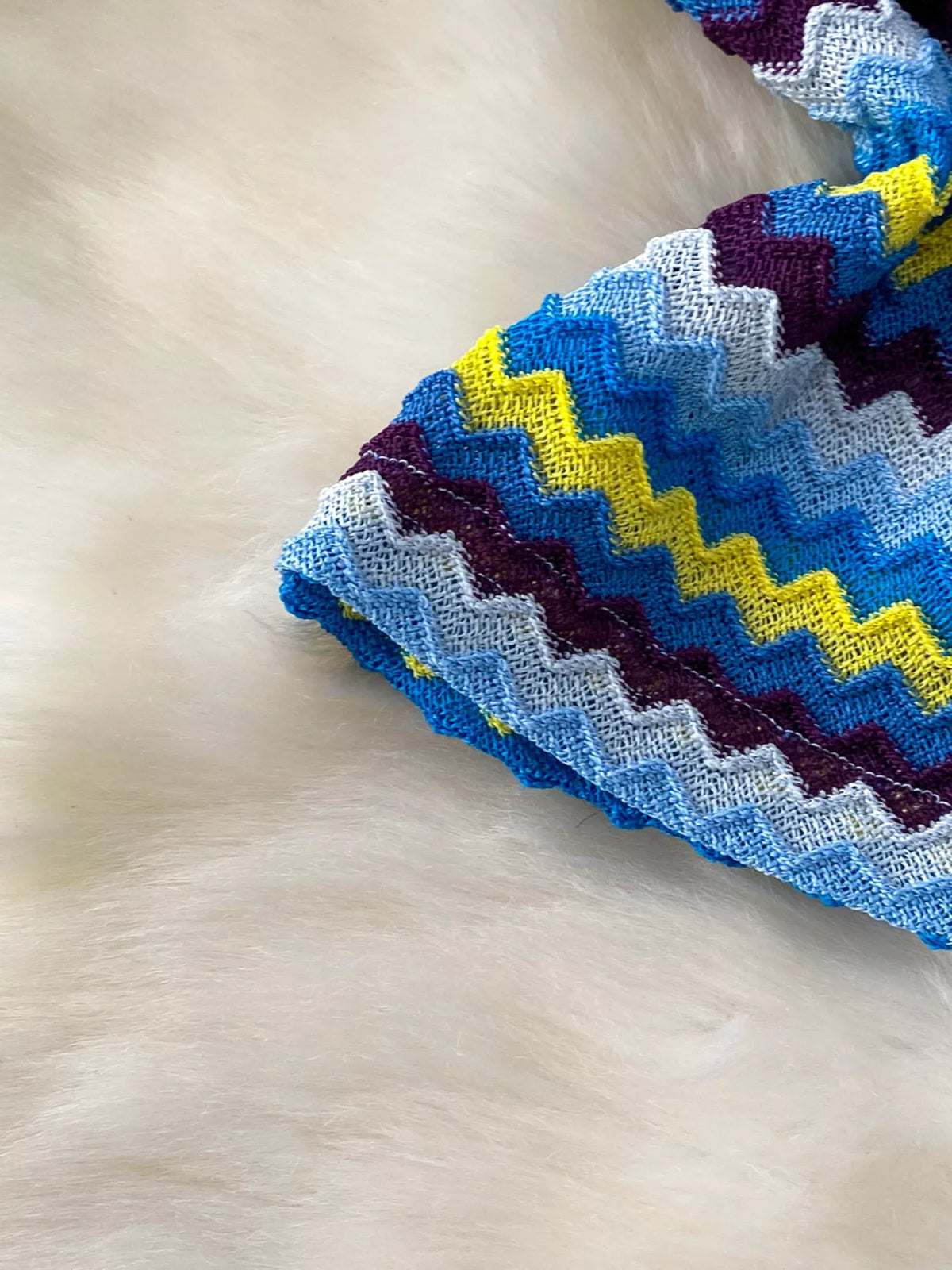 Cerulean maxi skirt movement detail