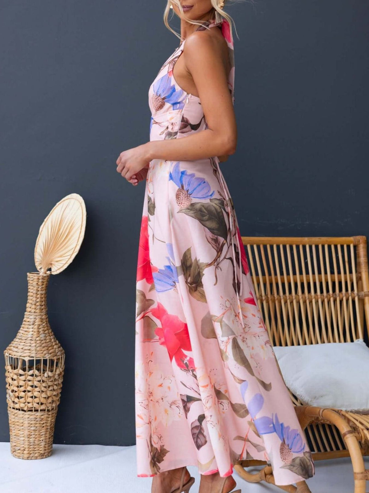 Floral halter neck maxi dress view 24