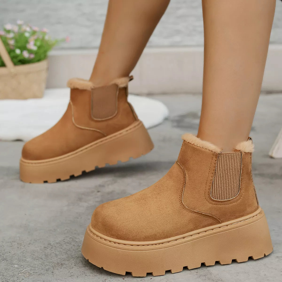 Fur lined suede platform boots sole view