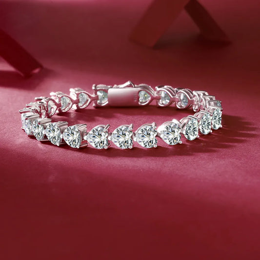 24 Carat Moissanite 925 Sterling Silver Heart Bracelet Silver One Size - Fashorio