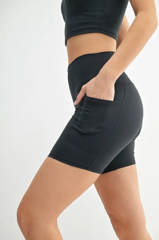 MONO B Venice Cloud Light Sculpt Biker Shorts - Fashorio