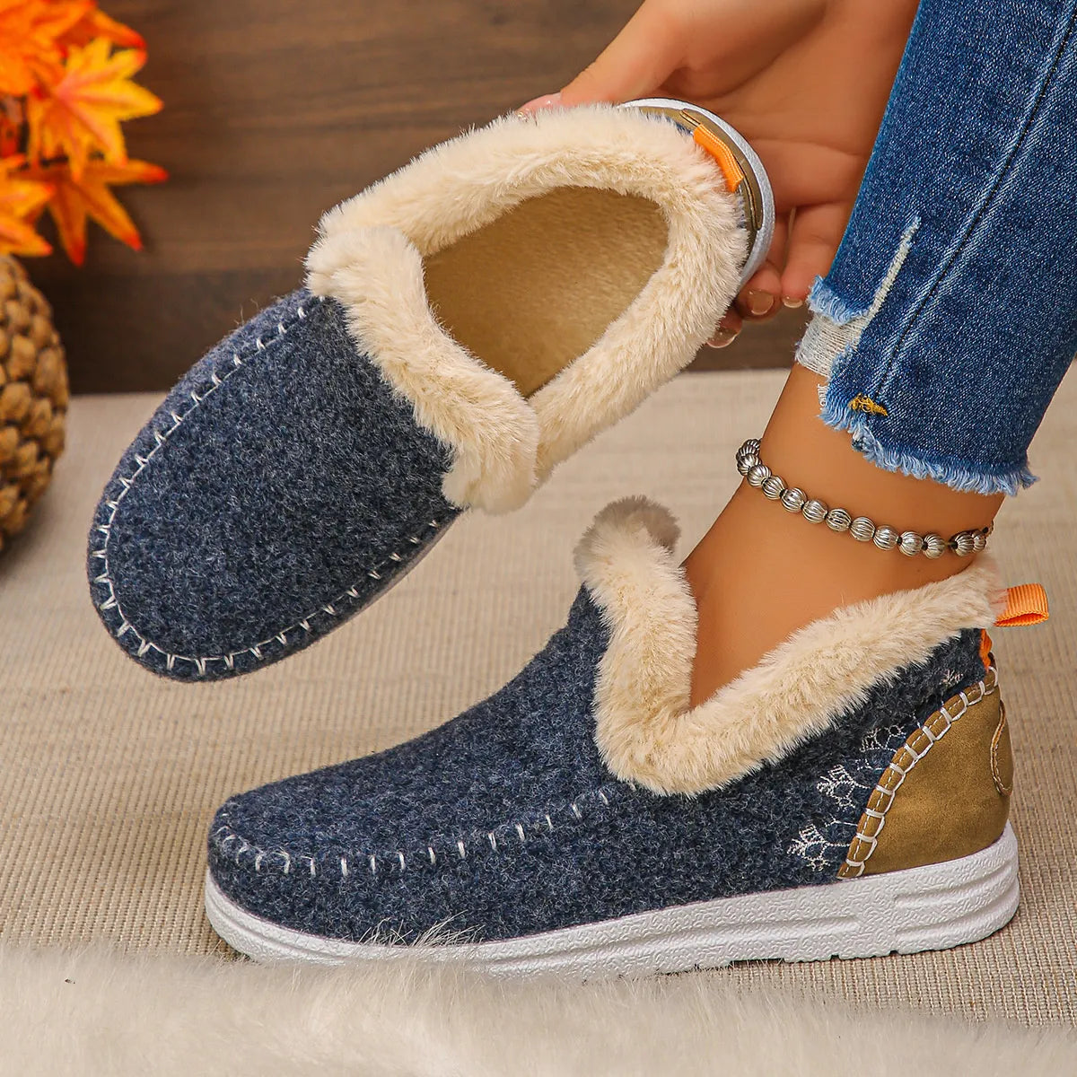 Fleece lined round toe ankle boots toe detail