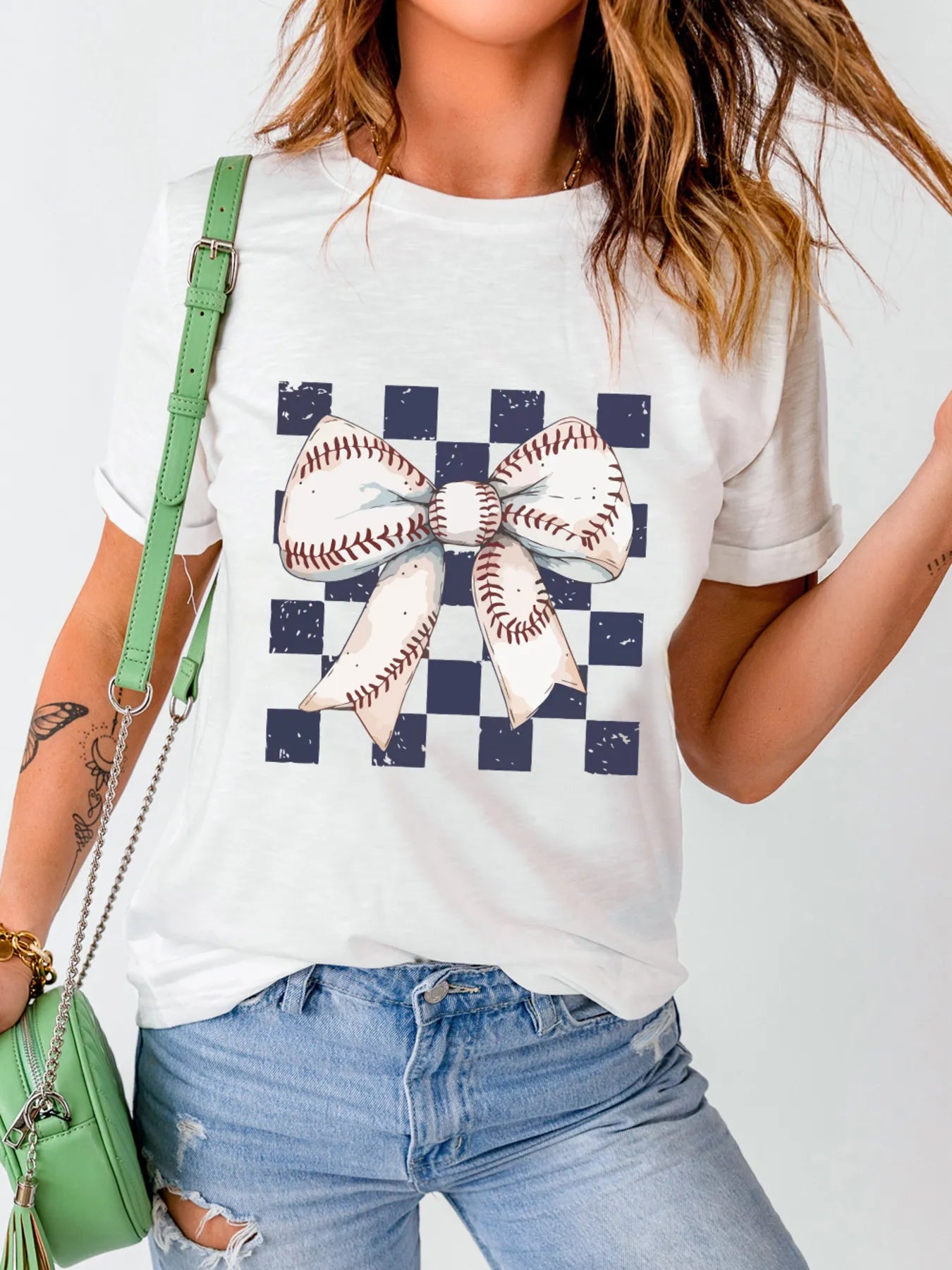Checkered Bowknot Graphic Crew Neck T Shirt - Fashorio