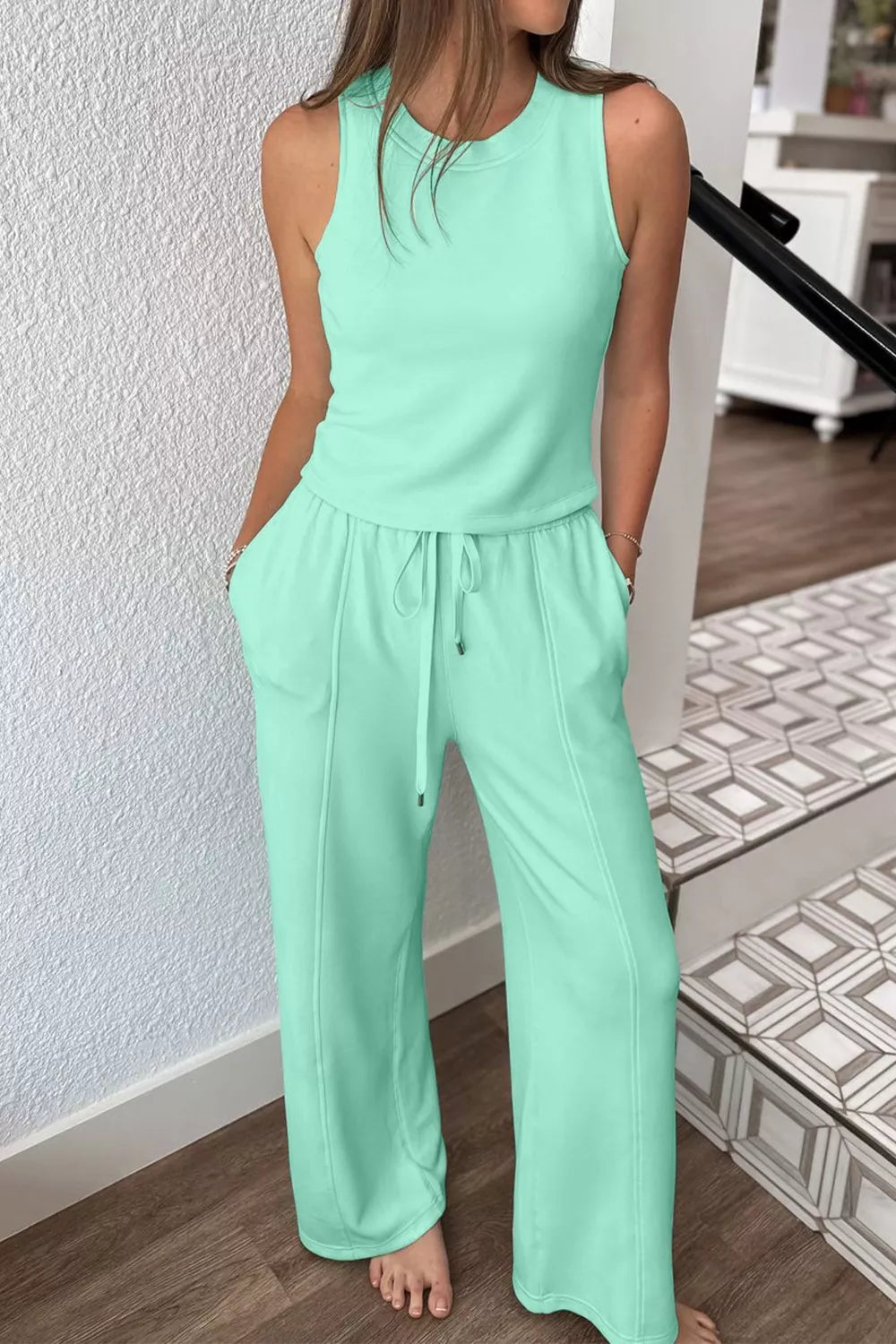 Drawstring solid color two piece casual set in green front view