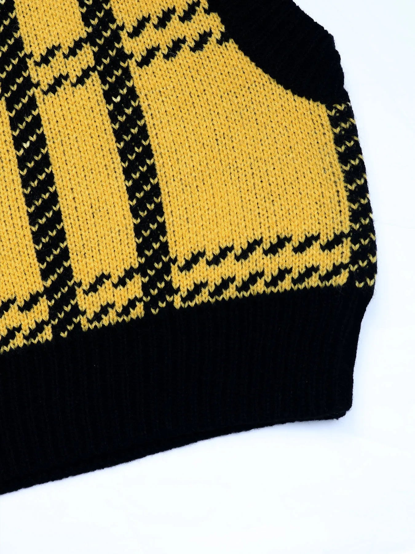 Plaid V-Neck Cropped Sweater Vest - Fashorio