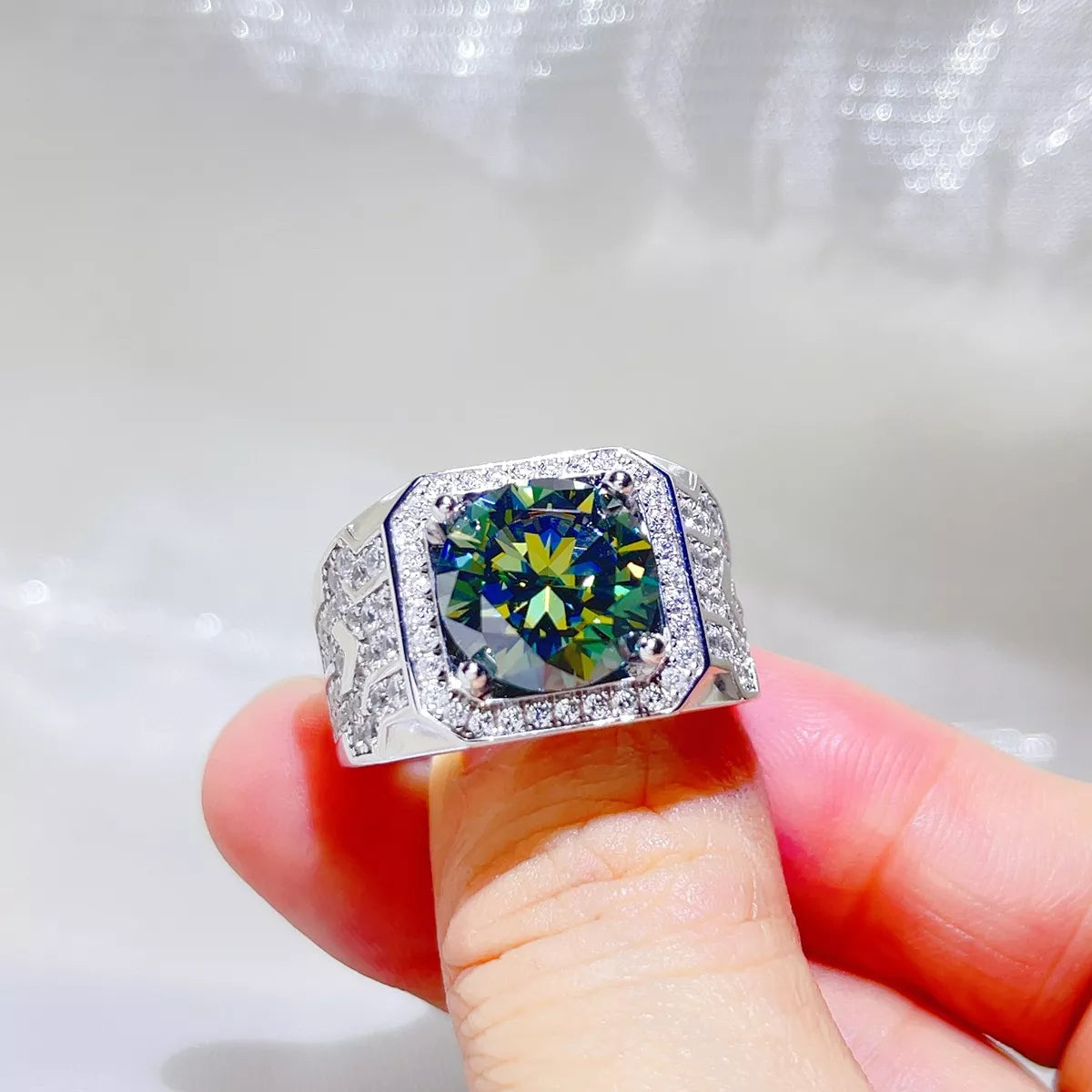 Side profile of the 925 sterling silver moissanite ring band