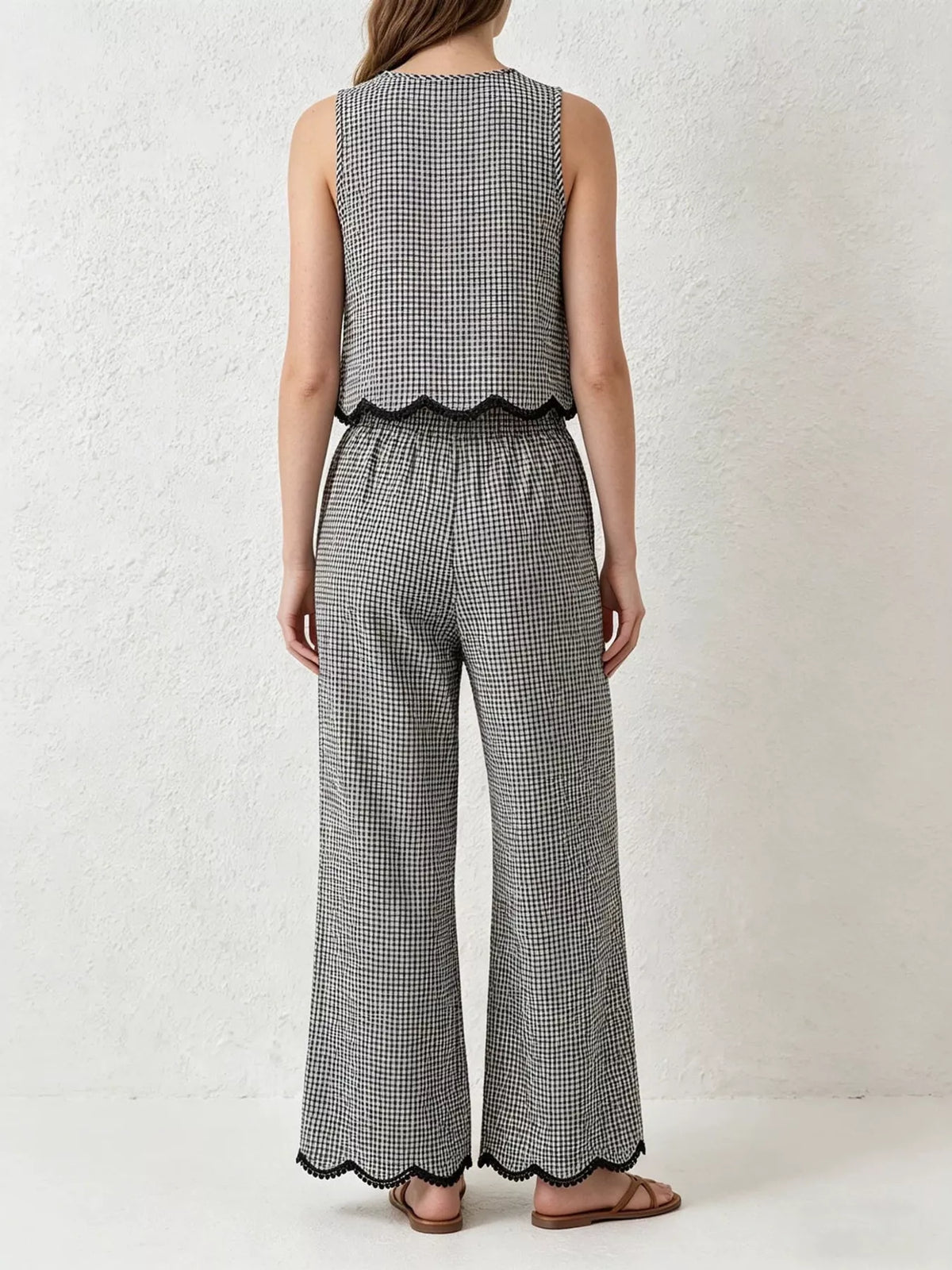 Coordinated tank and pants set side view