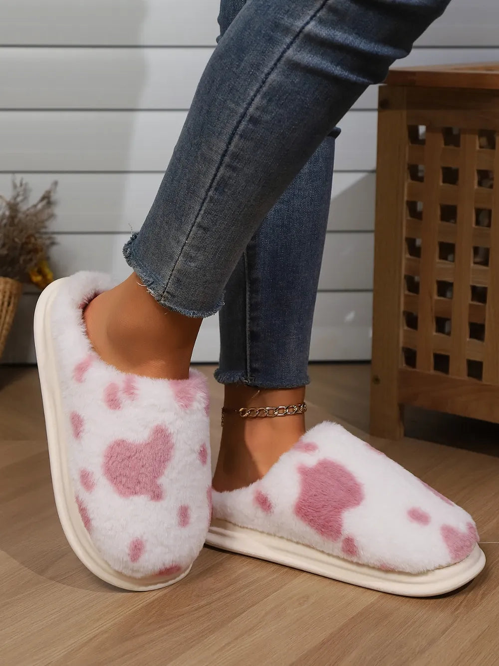Animal Print Faux Fur Slippers - Fashorio