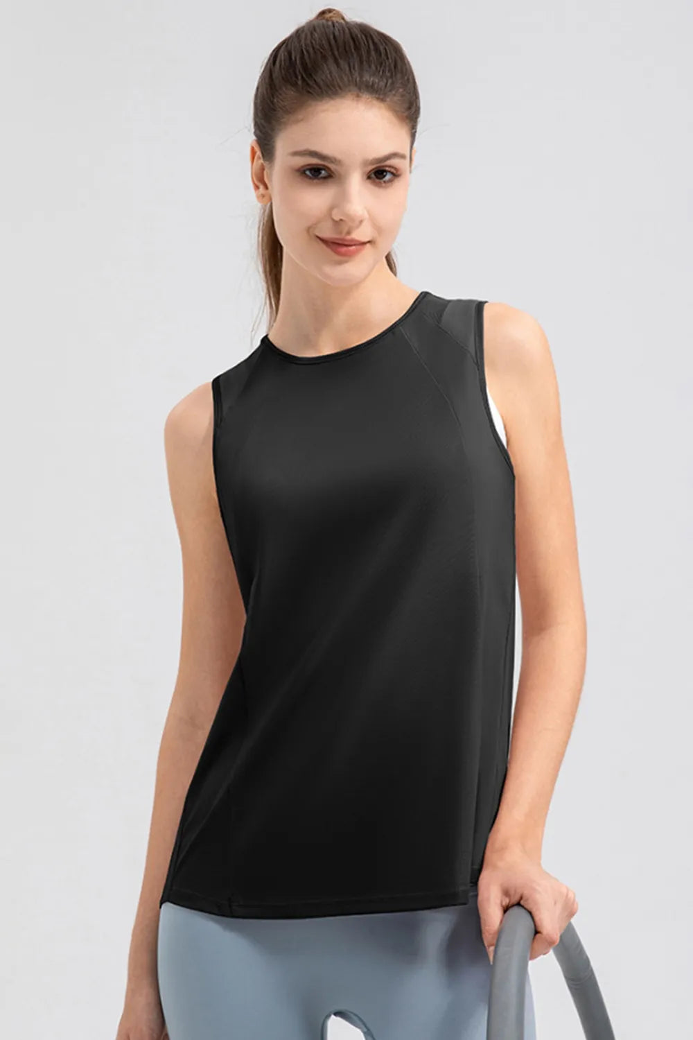 Round Neck Wide Strap Active Tank detail close up