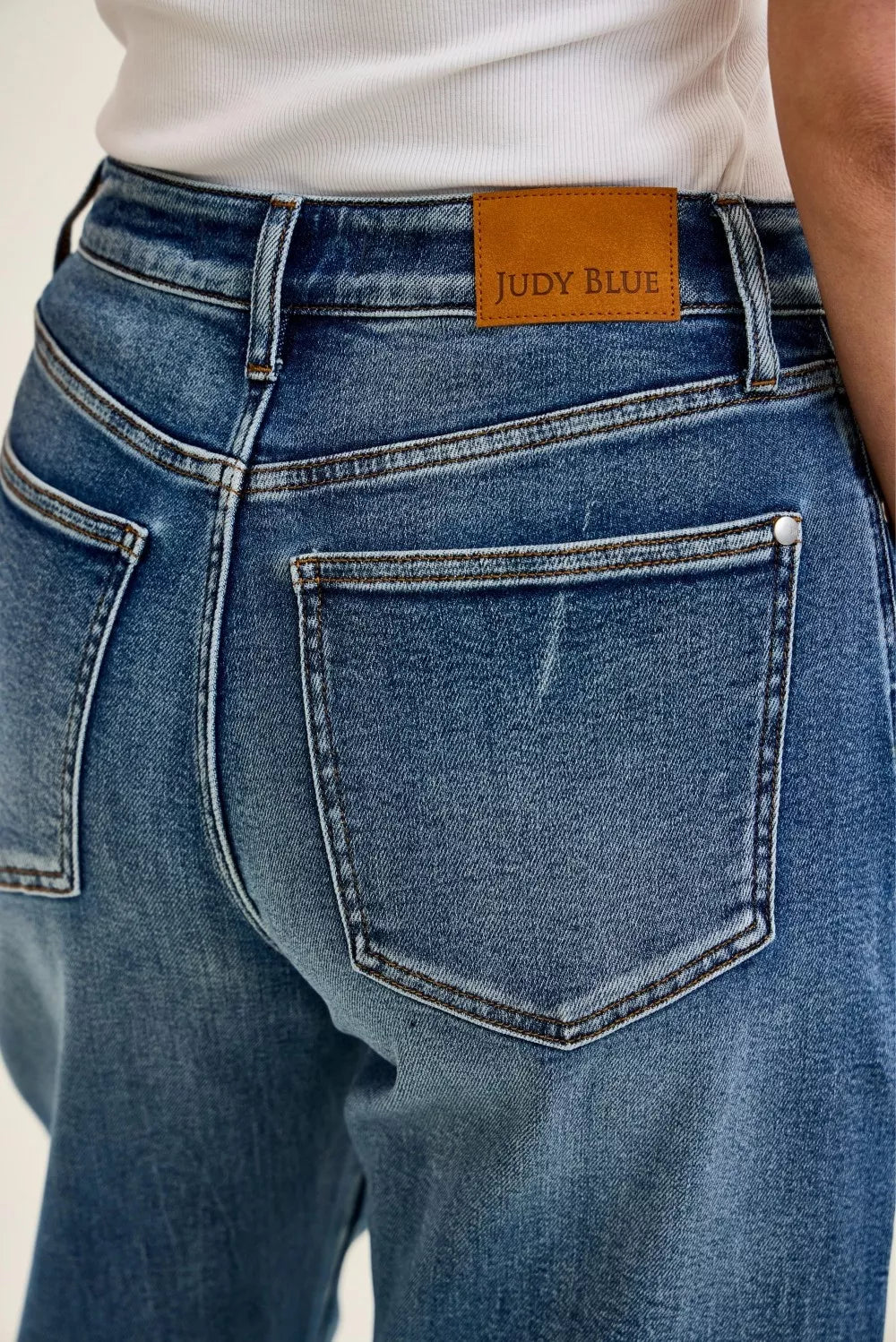 Judy Blue arc leg barrel jeans styled look