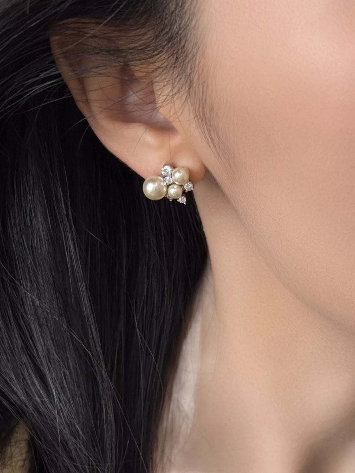 pearl cluster stud earrings main view
