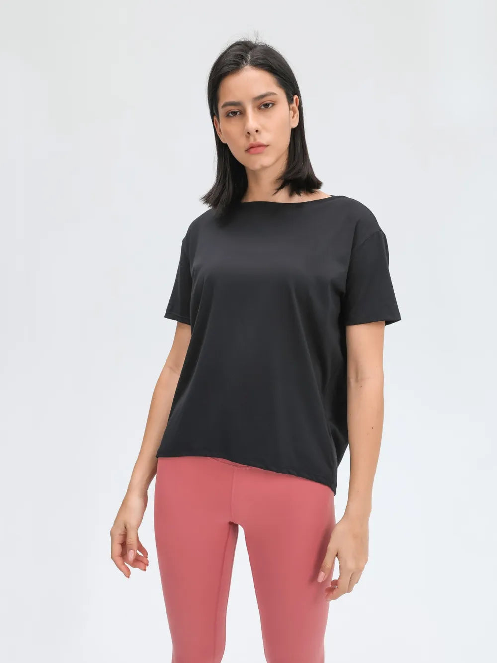 Round neck short sleeve active t-shirt profile view