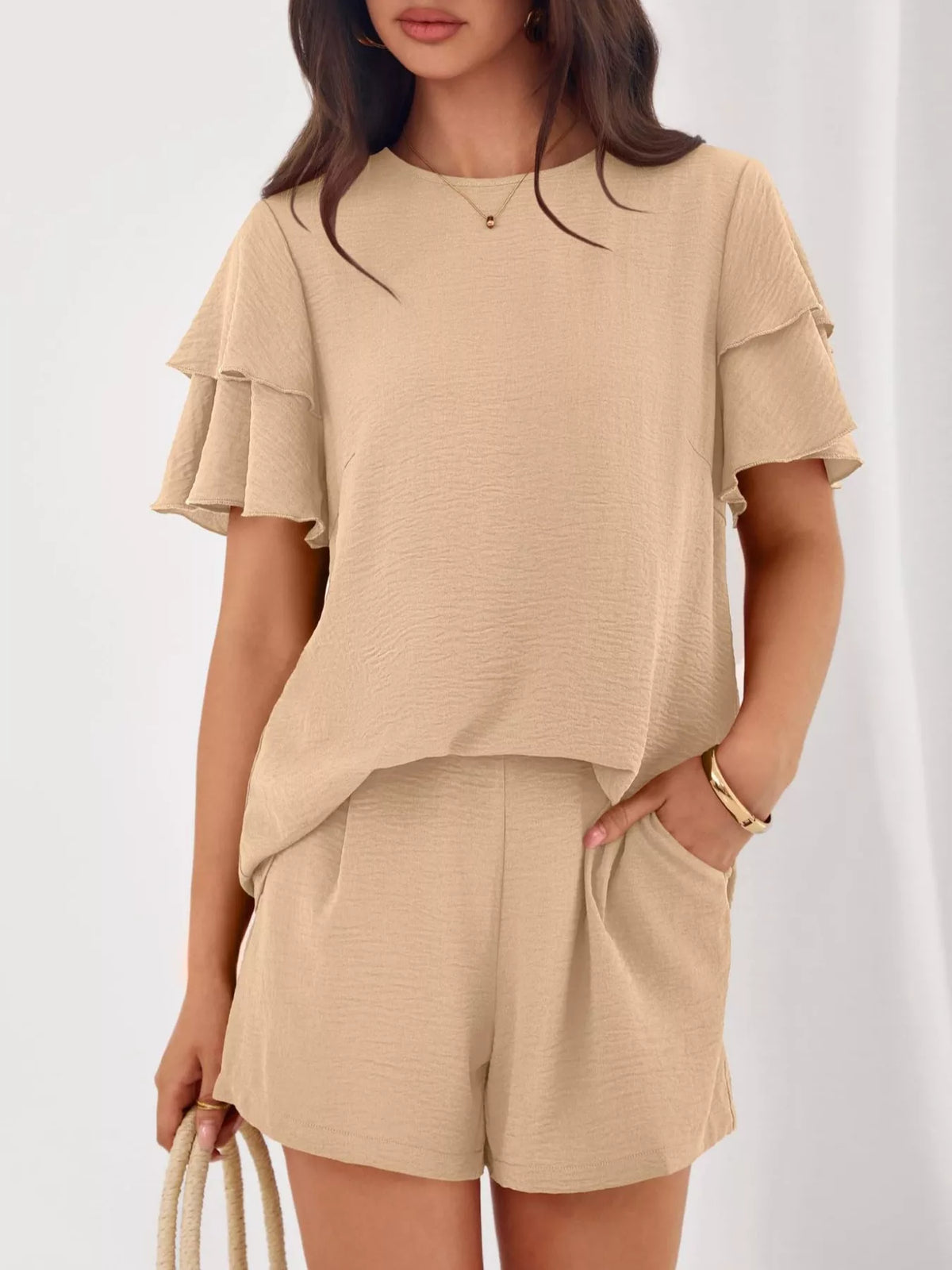 Ruffle sleeve top and pocketed shorts set detail