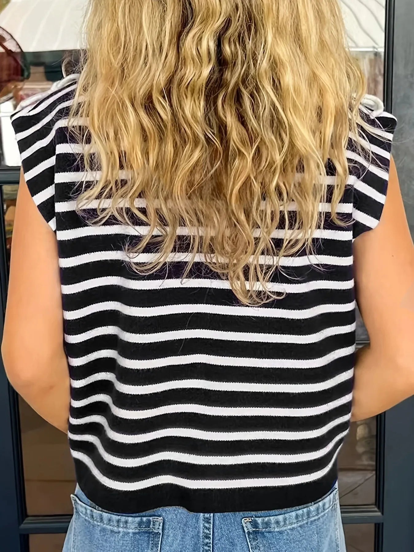 Bow Striped Round Neck Sweater Vest - Fashorio