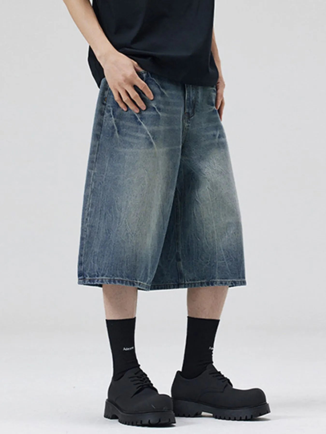 Men's Wide Leg Washed Denim Shorts - Fashorio
