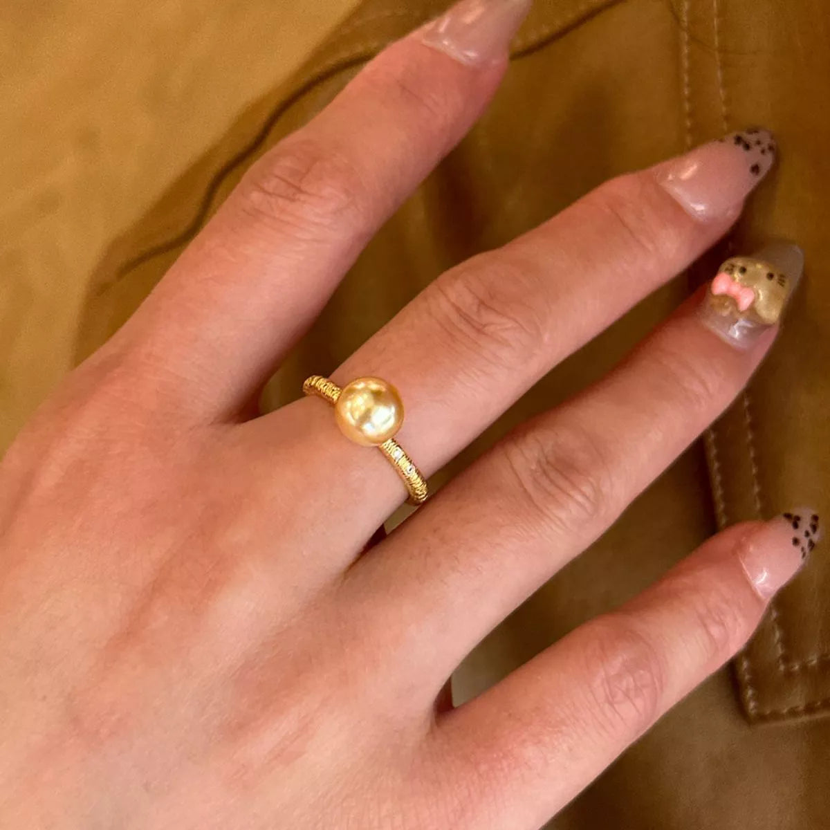 18K gold plated synthetic pearl ring, side view