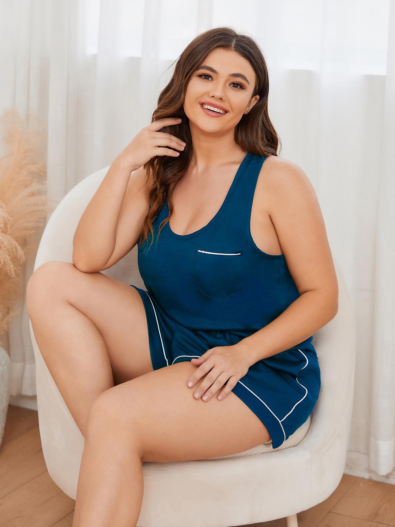 Plus Size Contrast Piping Racerback Tank and Shorts Lounge Set - Fashorio