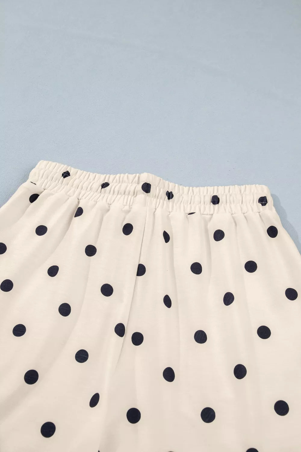 Polka dot set styled lounge look