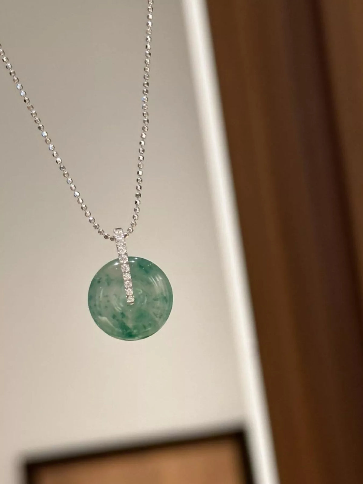 Turquoise agate pendant necklace stone detail