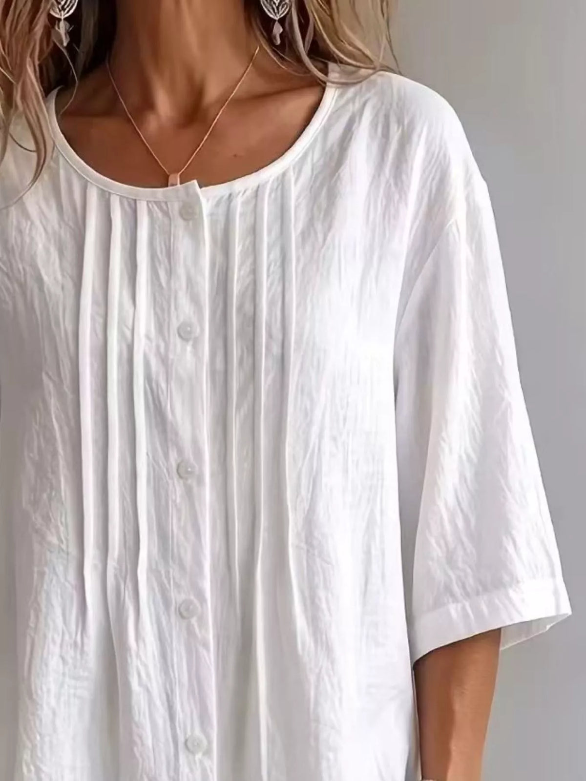 3/4 sleeve blouse ruched fabric detail