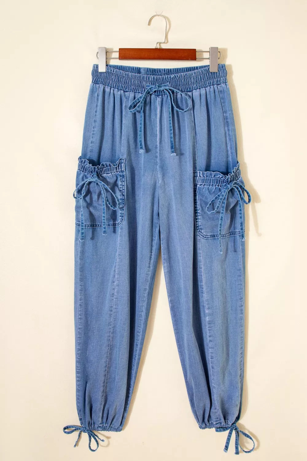 Back view of drawstring loose jeans