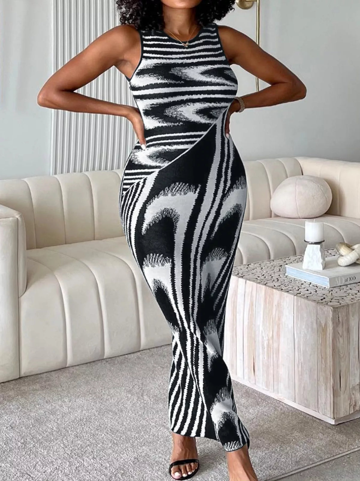 black abstract print bodycon maxi dress neckline detail