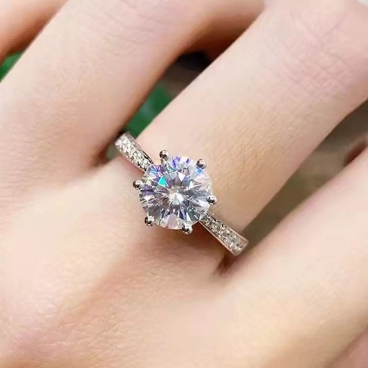 Moissanite stone detail on the sterling silver ring