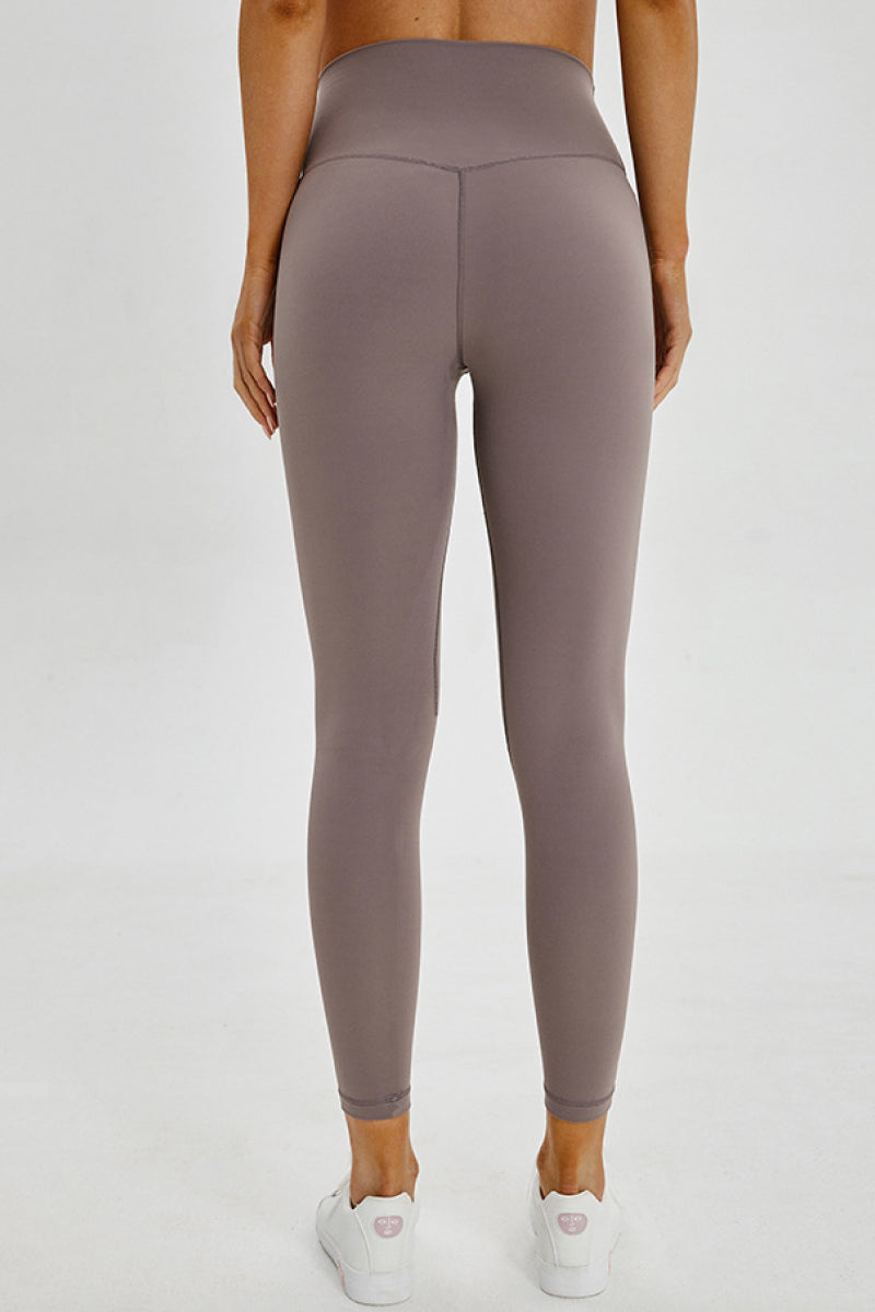 seamless wide band sports leggings back view