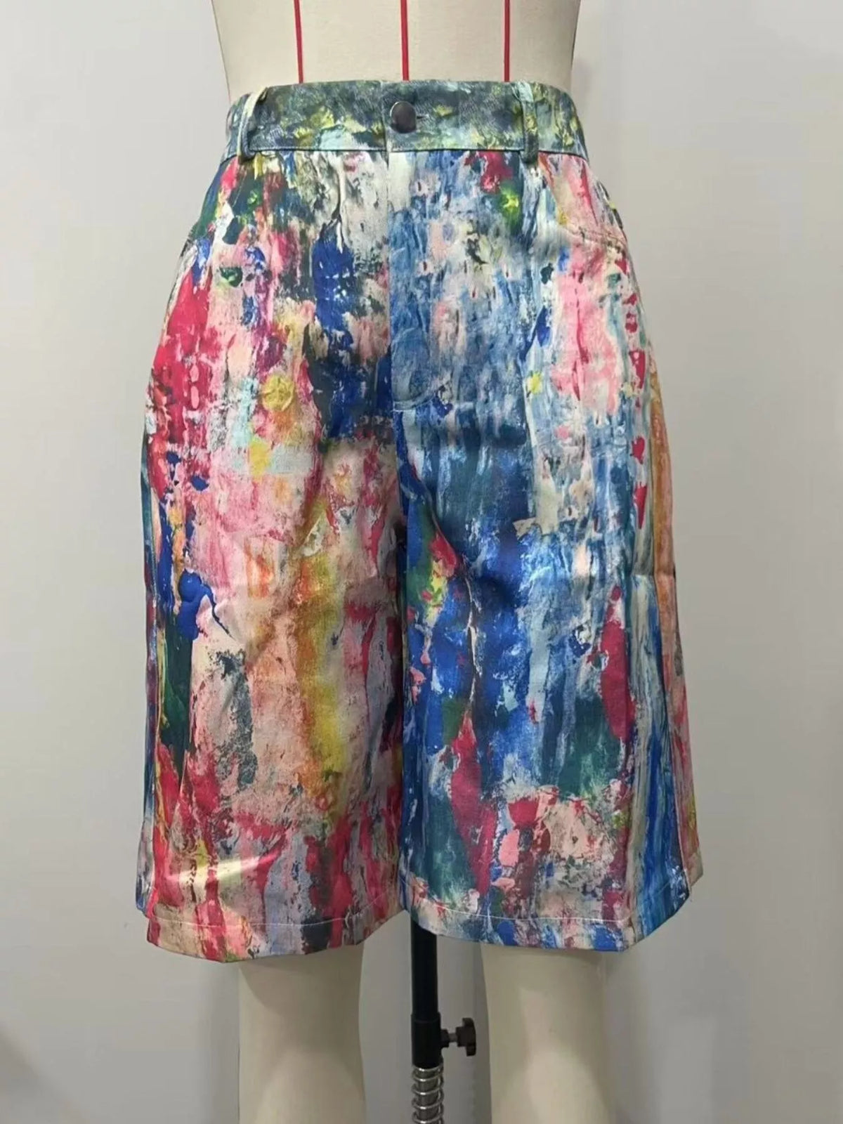 Close up of the splash print fabric and pocket detail