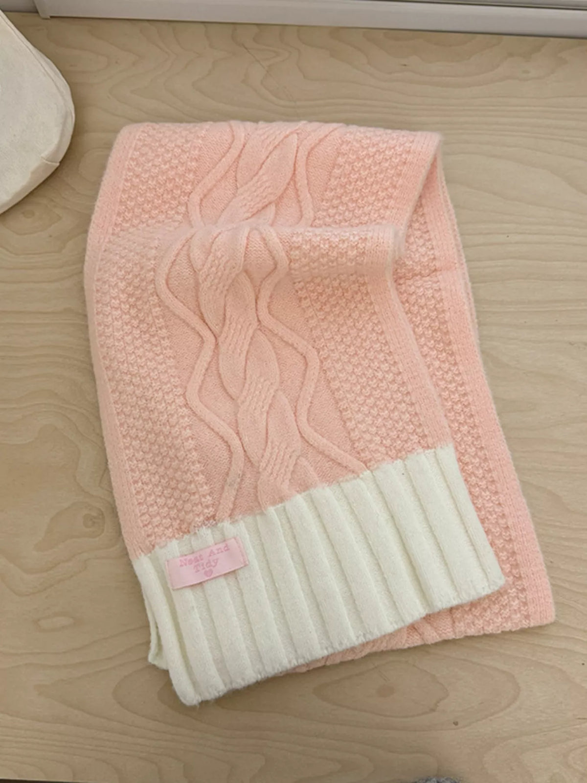 Close up of the two tone knitted texture