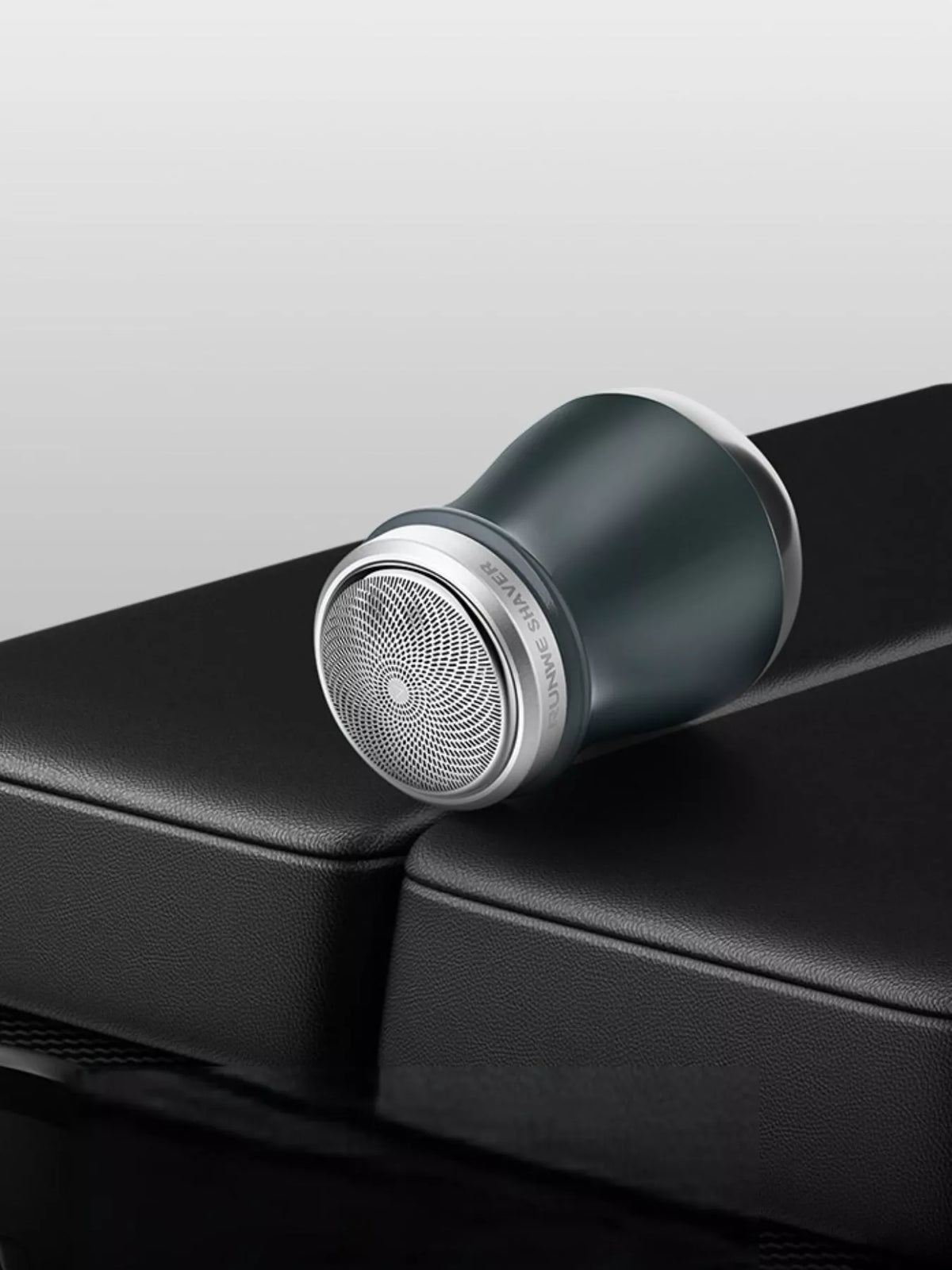 Shaver charging port view