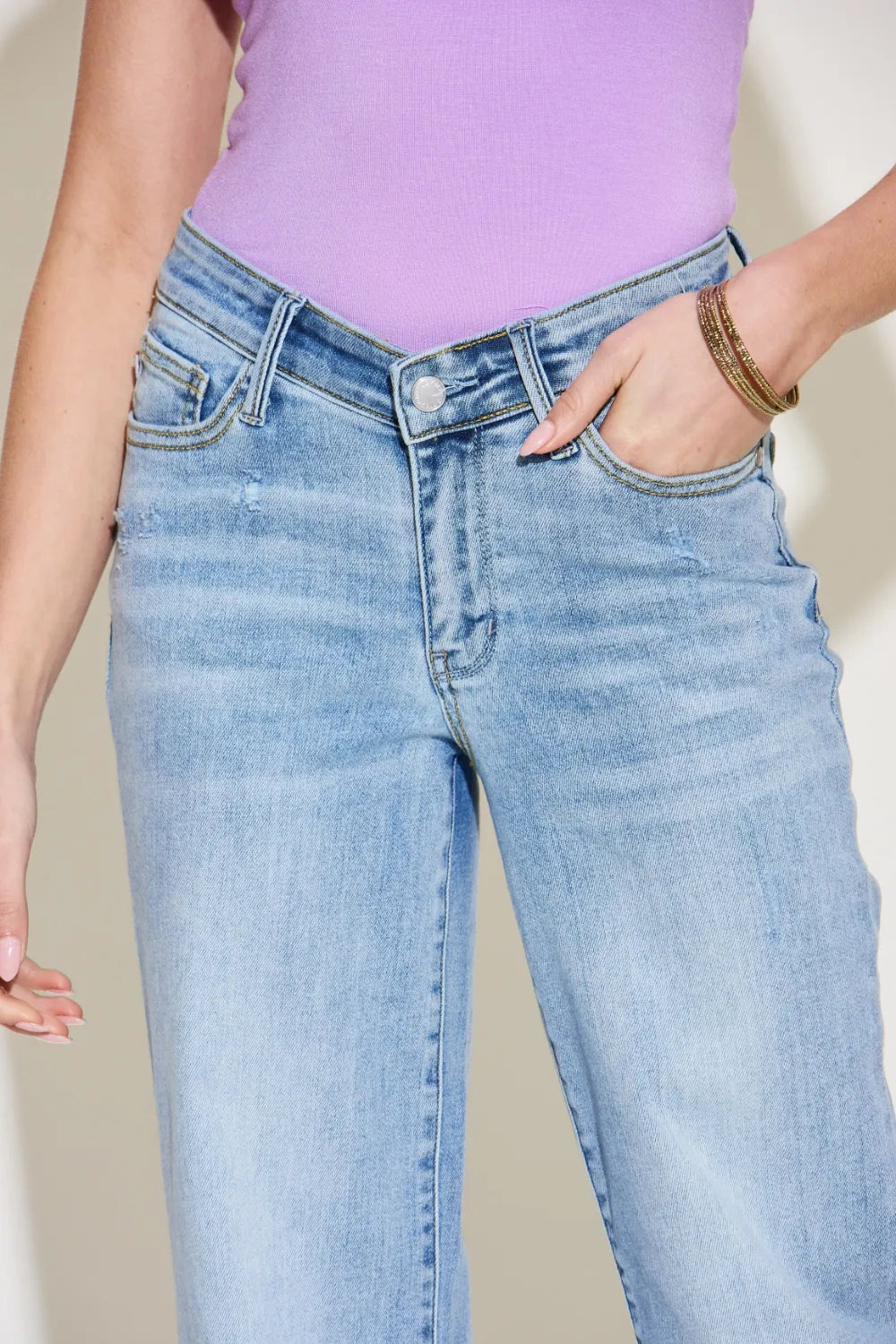 Judy Blue Full Size V Front Waistband Straight Jeans - Fashorio