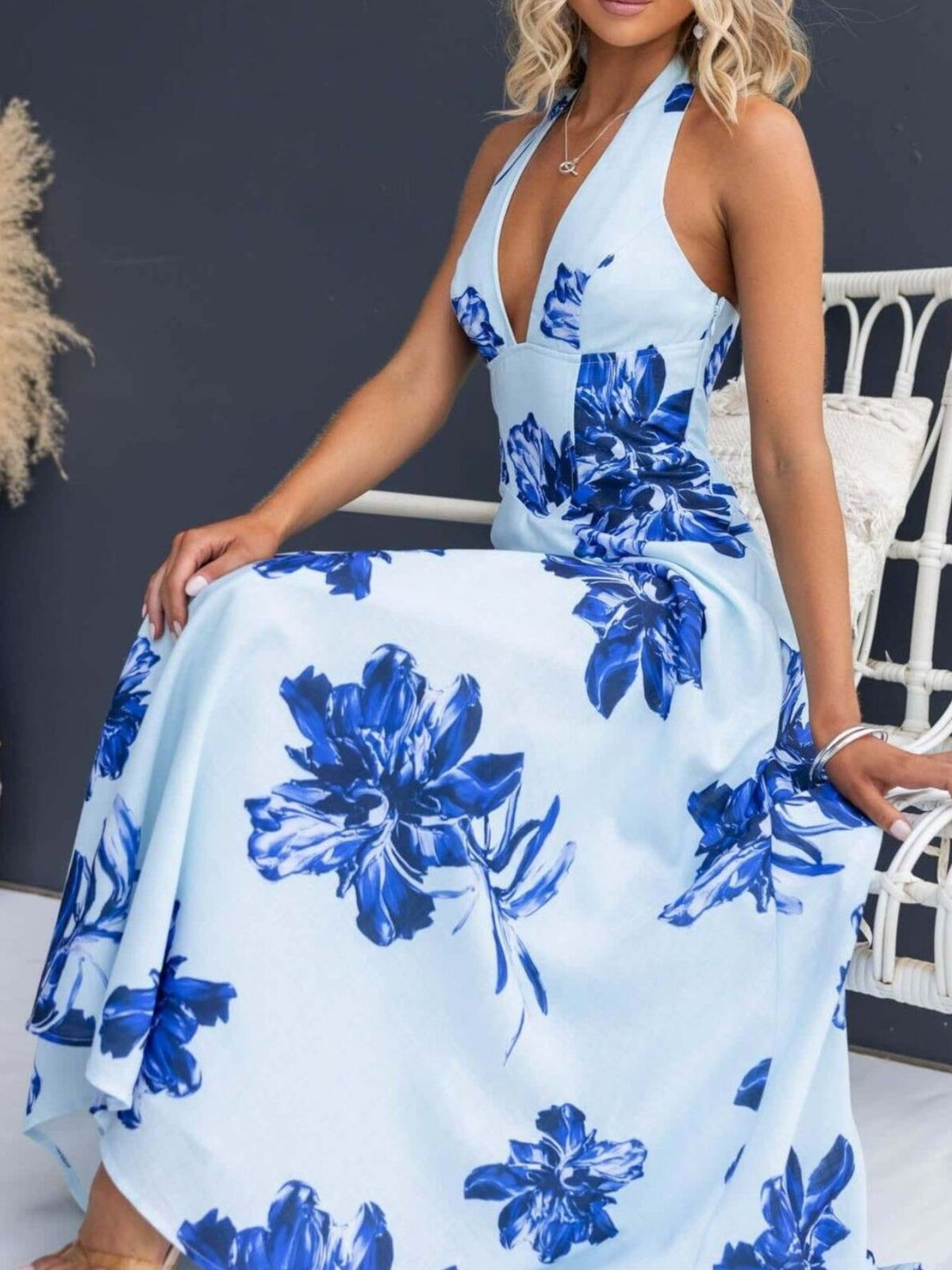 Floral halter neck maxi dress view 17