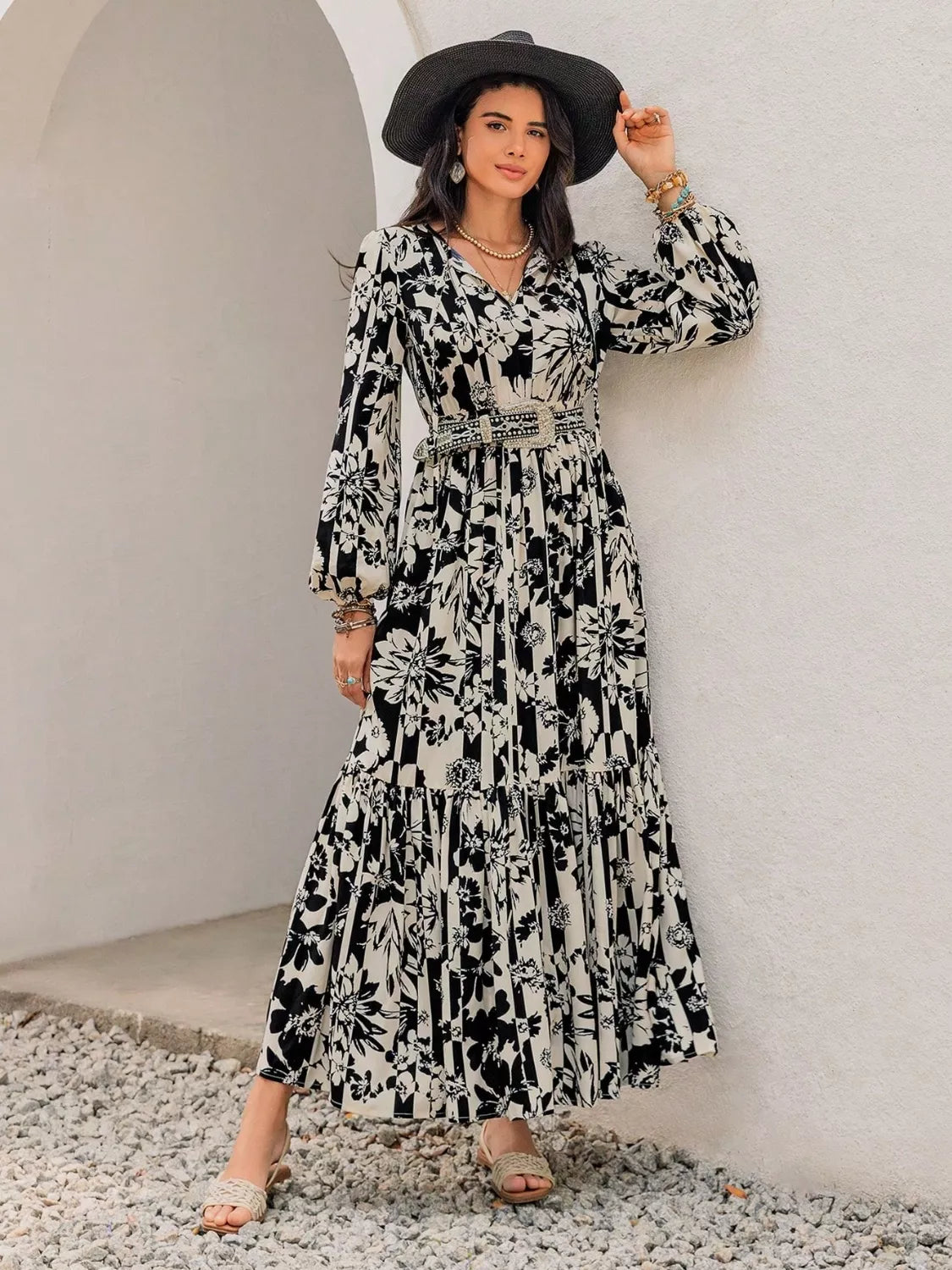Plus size floral balloon sleeve maxi dress in black side view