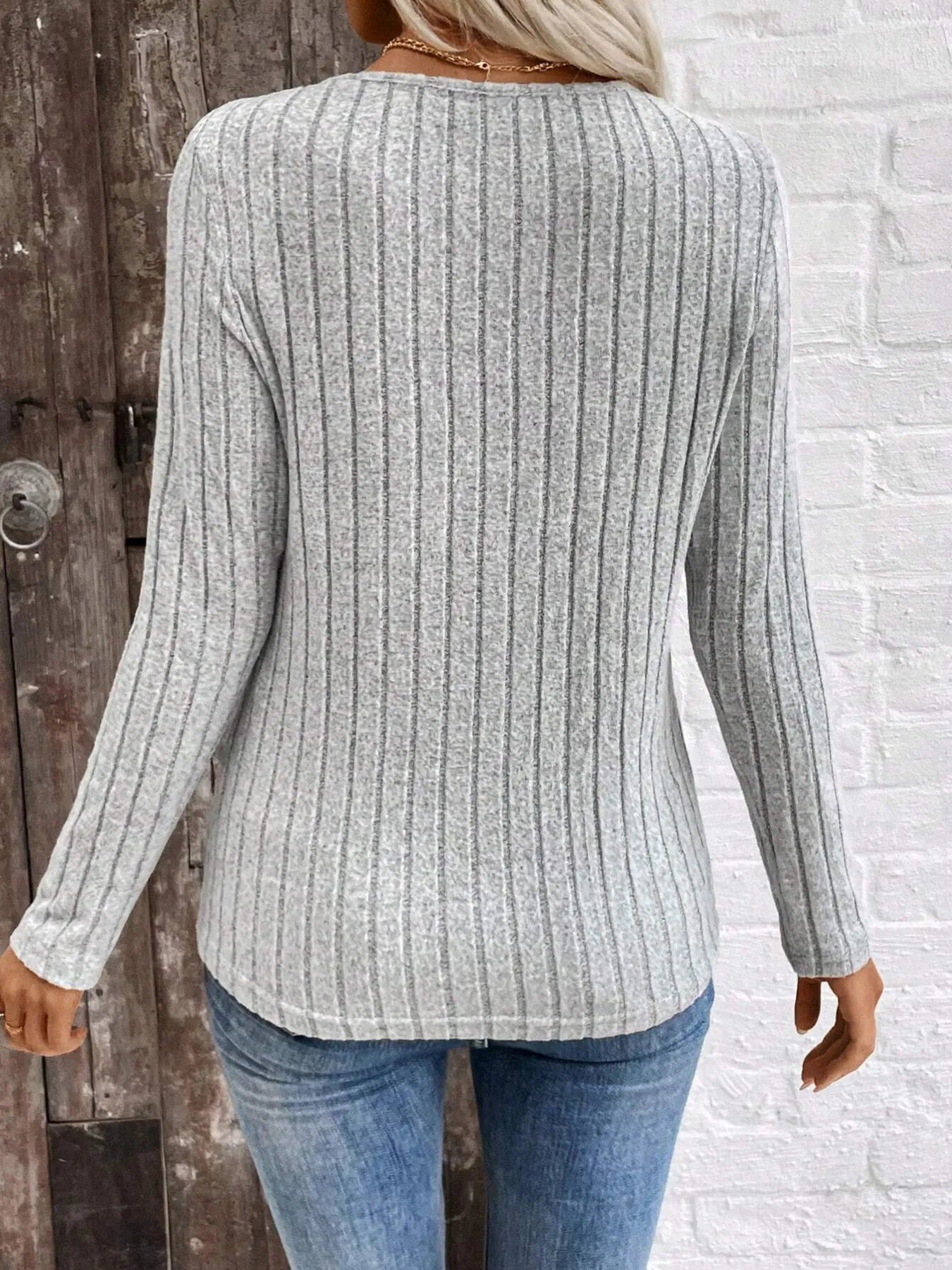 Ribbed V-Neck Long Sleeve Knit T-Shirt - Fashorio