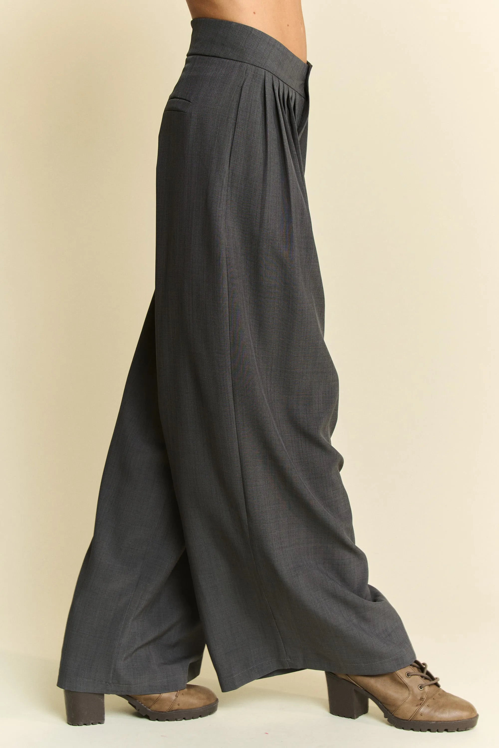 Davi & Dani Solid Back Pocket Shirring Detail Wide Leg Pants - Fashorio