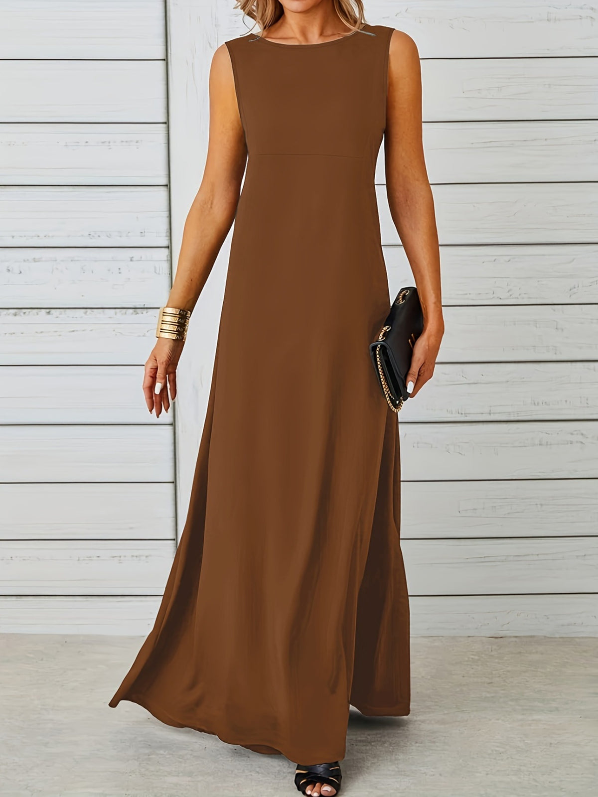 Color range of flowy maxi dress