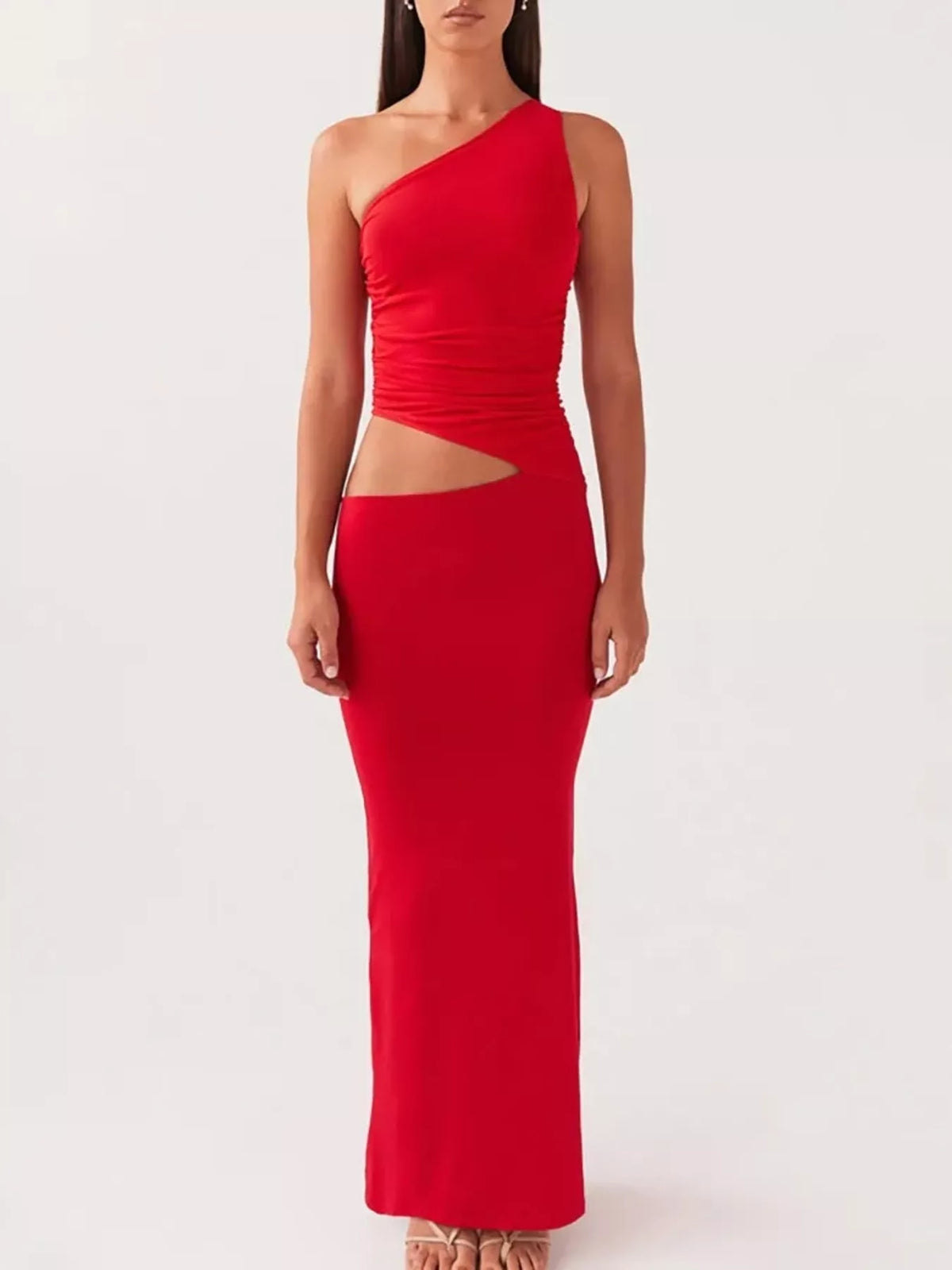 Ruched maxi skirt movement detail