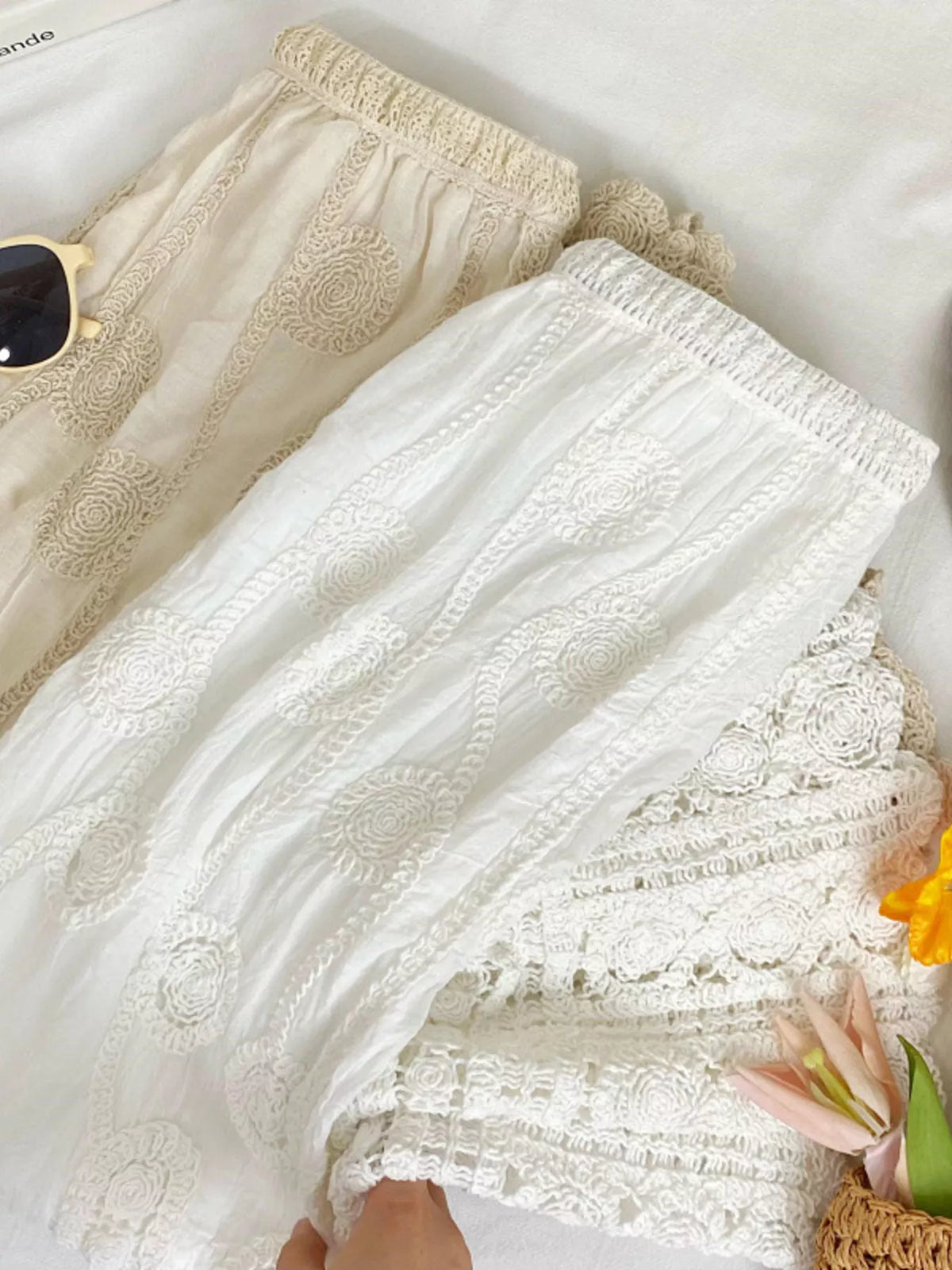 Lace elastic waist midi skirt, close up fabric detail