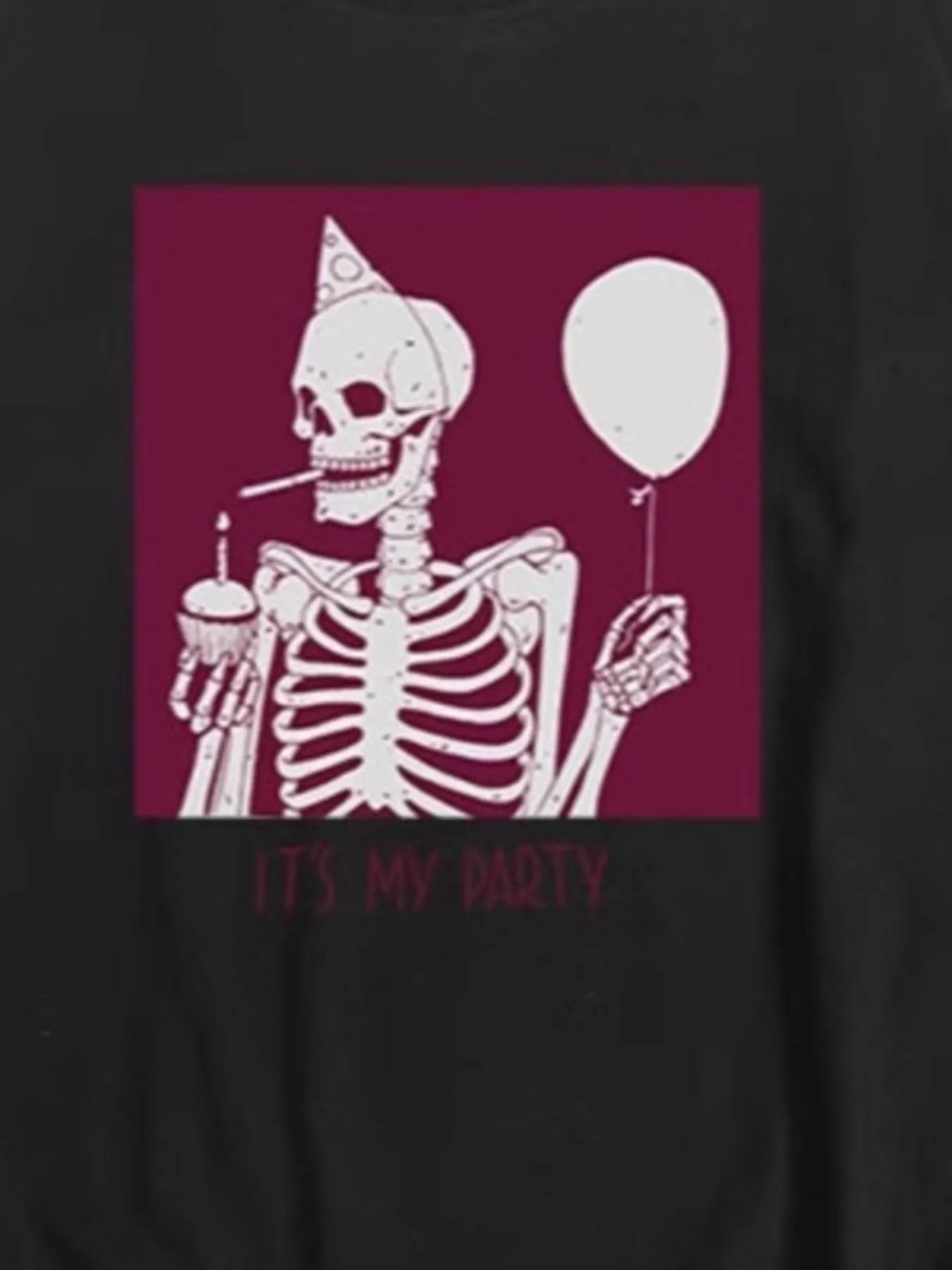 Plus Size Graphic Round Neck Half Sleeve T-Shirt - Fashorio